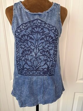Lucky Brand Blue Floral Embroidered Mineral Wash Graphic Tank Top - Small